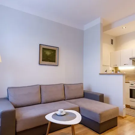 Komandorski Na Wzgorzu Gdyně