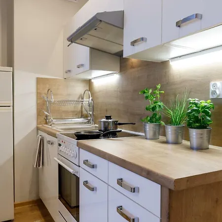 Komandorski Na Wzgorzu *